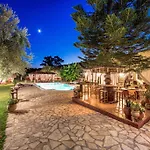 Elea Villa *