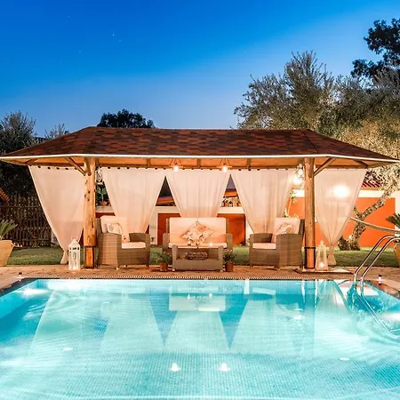 Elea Villa